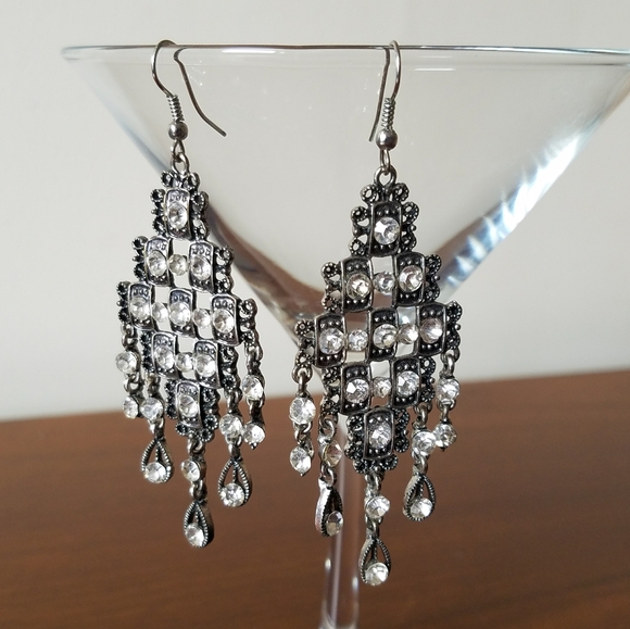 Jewelry - Chandelier Pewter Silver Rhinestone Earrings